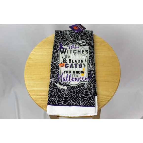 Lot of 4 Halloween Kitchen Towels - Picture 4 of 5